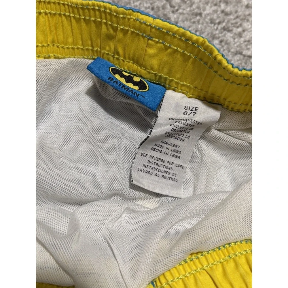 Batman‎ Fighting Blue Black Yellow Swim Suit Trunk Swimsuit Shorts Boys Size 6/7